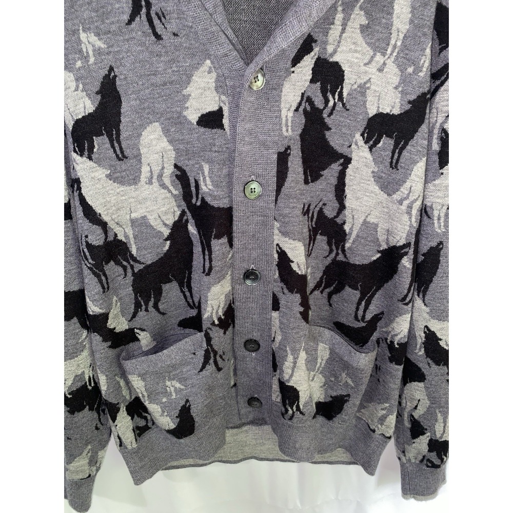 Greyson Wolf Cardigan Sweater Shawl Mens Medium Gray Black All Over Print - Picture 2 of 4